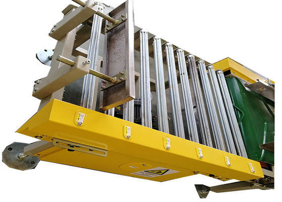 Additives Industry  Bag Grabbing 2.2kw Palletizing Conveyor